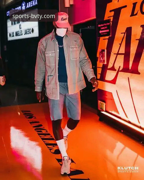 如何通过百威体育直播平台深度解析一场对攻大战：湖人VS步行者复盘教程